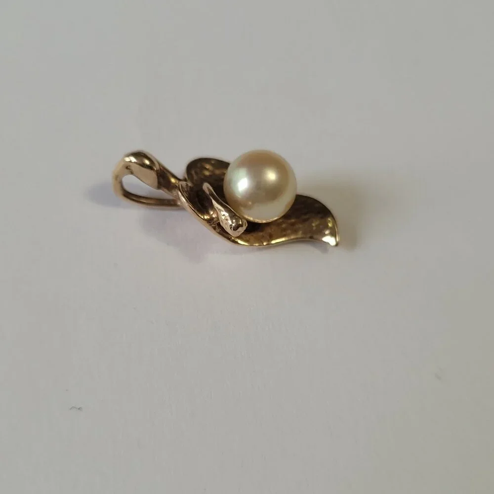 10k Gold Pearl Pea Pod Leaf Pendant by Crater June Birthstone - Picture 10 of 15